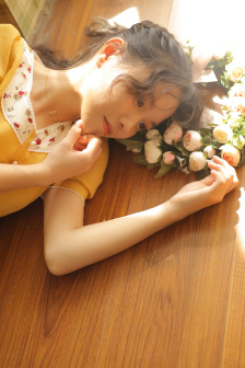 龚玥菲多大